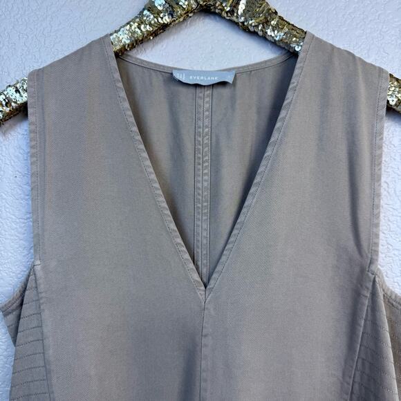 Everlane • The Tencel V-Neck Dress - Picture 6 of 13